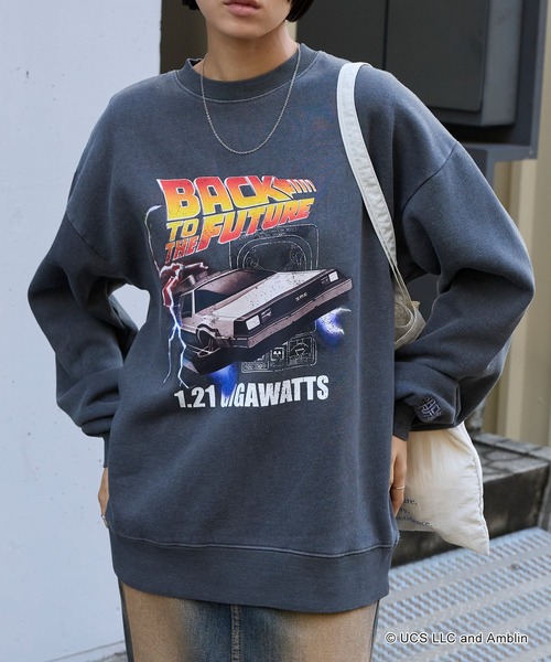 MONO-MART(モノマート)の「【BACK TO THE FUTURE / JAWS 】別注 バック・トゥ・ザ・フューチャー ジョーズ ピグメント加工 ヴィンテージライク ビッグシルエット スウェット プルオーバー(スウェット・レディース・オートミール/ブラック/グレー系/ブラック系/ネイビー・M/L)」の16枚目の写真