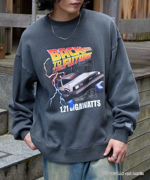 MONO-MART(モノマート)の「【BACK TO THE FUTURE / JAWS 】別注 バック・トゥ・ザ・フューチャー ジョーズ ピグメント加工 ヴィンテージライク ビッグシルエット スウェット プルオーバー(スウェット・レディース・オートミール/ブラック/グレー系/ブラック系/ネイビー・M/L)」の7枚目の写真