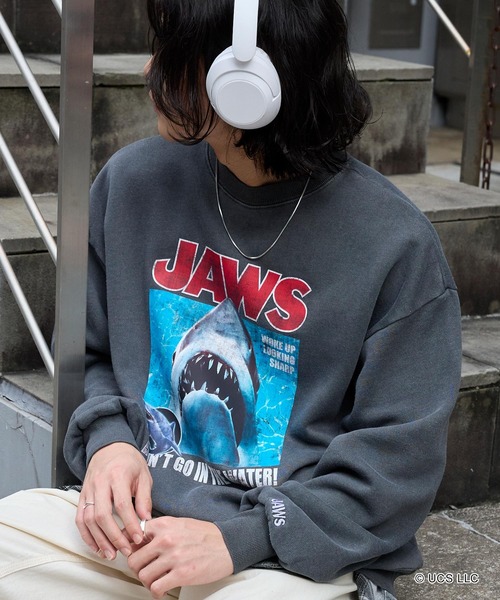 MONO-MART(モノマート)の「【BACK TO THE FUTURE / JAWS 】別注 バック・トゥ・ザ・フューチャー ジョーズ ピグメント加工 ヴィンテージライク ビッグシルエット スウェット プルオーバー(スウェット・レディース・オートミール/ブラック/グレー系/ブラック系/ネイビー・M/L)」の21枚目の写真
