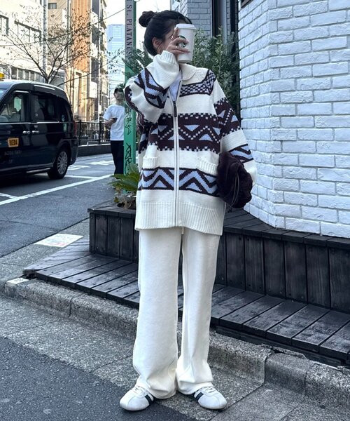 WILLOW(ウィロー)の「【willow】ストレッチコーデュロイパンツ(その他パンツ・レディース・ブラウン/オフホワイト・MEDIUM/SMALL)」の5枚目の写真