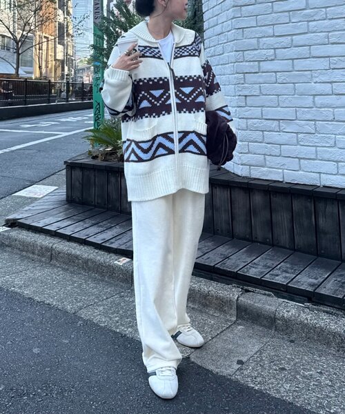 WILLOW(ウィロー)の「【willow】ストレッチコーデュロイパンツ(その他パンツ・レディース・ブラウン/オフホワイト・MEDIUM/SMALL)」の7枚目の写真