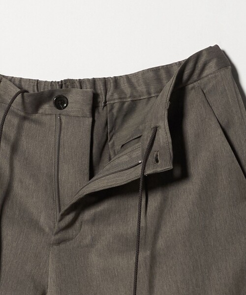 A DAY IN THE LIFE UNITED ARROWS(アデイインザライフユナイテッドアローズ)の「フレキシブルファイバー ツイル 1プリーツ イージーパンツ<A DAY IN THE LIFE>(スラックス・メンズ・モカ/ダークグレー/ブラック・L/M/S)」の13枚目の写真