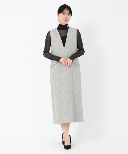 STRAWBERRY-FIELDS(ストロベリーフィールズ)の「ホームスパンラメツイード_Vネックジャンパースカート(ジャンパースカート・レディース・ブラック/ライトグレー/ダークブラウン・2)」の1枚目の写真