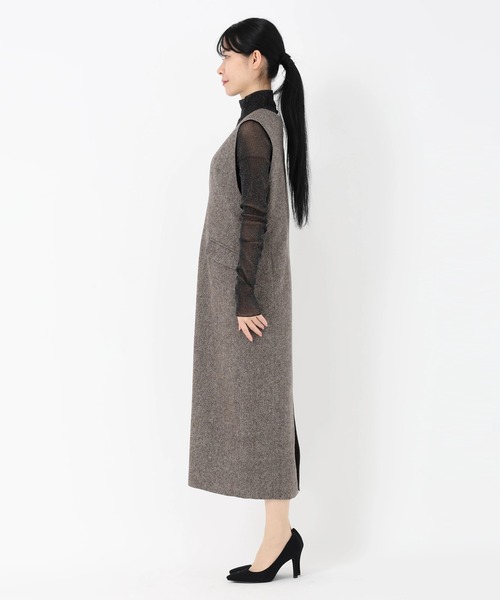 STRAWBERRY-FIELDS(ストロベリーフィールズ)の「ホームスパンラメツイード_Vネックジャンパースカート(ジャンパースカート・レディース・ブラック/ライトグレー/ダークブラウン・2)」の11枚目の写真