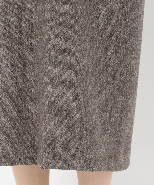 STRAWBERRY-FIELDS(ストロベリーフィールズ)の「ホームスパンラメツイード_Vネックジャンパースカート(ジャンパースカート・レディース・ブラック/ライトグレー/ダークブラウン・2)」の6枚目の写真