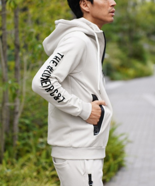 LUXE/R GOLF(ラグジュ ゴルフ)の「(RM)【LUXE/R GOLF】スウェット×フリース スタンド ZIPパーカー(パーカー・メンズ・ブラック/ライトグレー/オフホワイト・M/L/XL)」の20枚目の写真