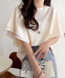 一枚で“きれい可愛い”が完成!レースジャガードフリルスリーブTシャツ