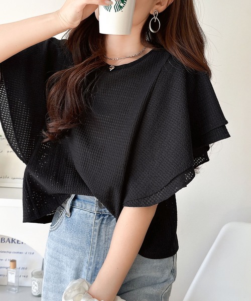 classicalelf（クラシカルエルフ）の「一枚で“きれい可愛い”が完成！レースジャガードフリルスリーブTシャツ（Tシャツ/カットソー・レディース・ブラック/グレイッシュベージュ/アイボリー・LARGE/MEDIUM/SMALL/X-LARGE）」の2枚目の写真