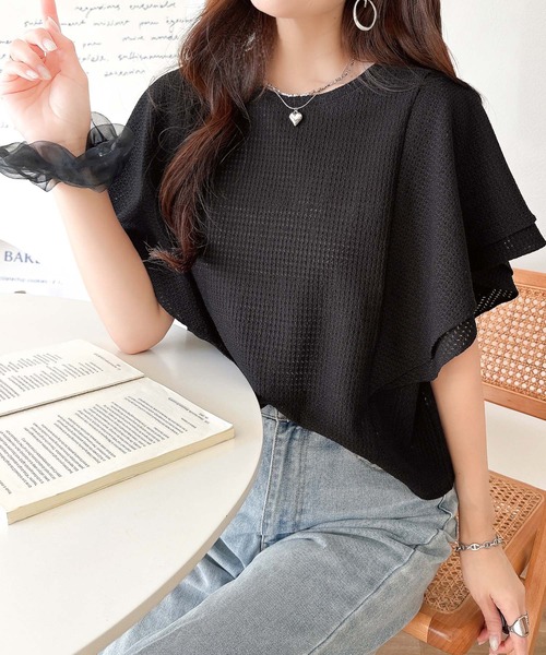 classicalelf（クラシカルエルフ）の「一枚で“きれい可愛い”が完成！レースジャガードフリルスリーブTシャツ（Tシャツ/カットソー・レディース・ブラック/グレイッシュベージュ/アイボリー・LARGE/MEDIUM/SMALL/X-LARGE）」の17枚目の写真