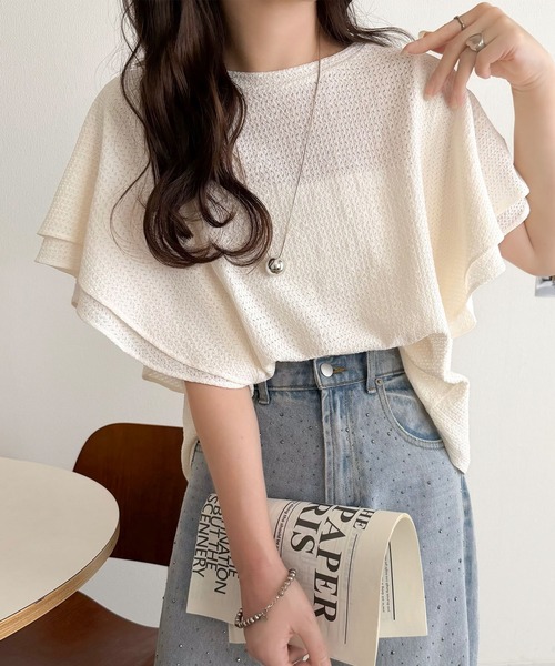 classicalelf（クラシカルエルフ）の「一枚で“きれい可愛い”が完成！レースジャガードフリルスリーブTシャツ（Tシャツ/カットソー・レディース・ブラック/グレイッシュベージュ/アイボリー・LARGE/MEDIUM/SMALL/X-LARGE）」の4枚目の写真