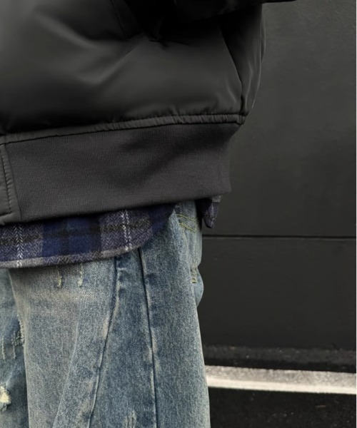 SHIBUYA Zy.(シブヤジー)の「GRID-LINED COREフェイクカラーボンバージャケット(ブルゾン・メンズ・グレー/ブラック・M/L/XL)」の5枚目の写真