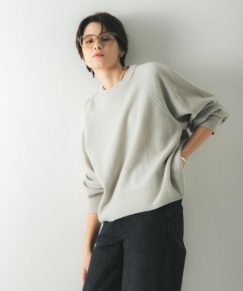 URBAN RESEARCH(アーバンリサーチ)の「カシミヤ強縮クルーネックニット(ニット/セーター・レディース・ベージュ/ライトグレー/チャコールグレー/レッド・FREE)」の3枚目の写真