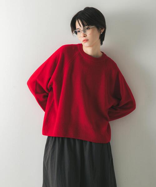 URBAN RESEARCH(アーバンリサーチ)の「カシミヤ強縮クルーネックニット(ニット/セーター・レディース・ベージュ/ライトグレー/チャコールグレー/レッド・FREE)」の6枚目の写真