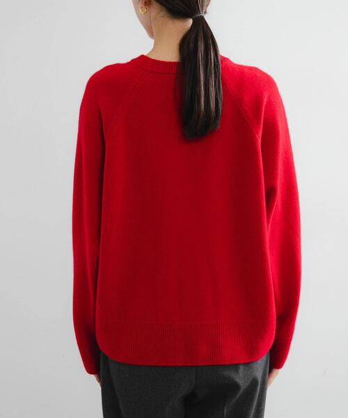 URBAN RESEARCH(アーバンリサーチ)の「カシミヤ強縮クルーネックニット(ニット/セーター・レディース・ベージュ/ライトグレー/チャコールグレー/レッド・FREE)」の12枚目の写真