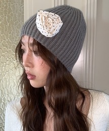 Vipoa（ヴィポア）の「Dot flower knit hat（ニットキャップ/ビーニー）」