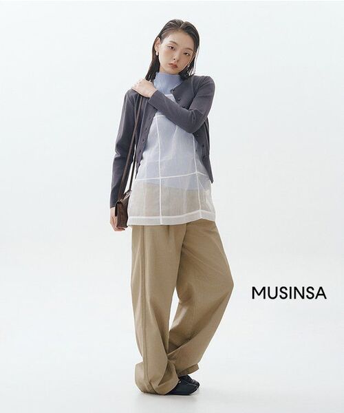 MUSINSA STANDARD WOMAN（ムシンサスタンダードウーマン）の「ウィメンズツーピンタックワイドチノパンツ[ベージュ]（その他パンツ・レディース・その他・24/25/29/28/27/26/30）」の6枚目の写真