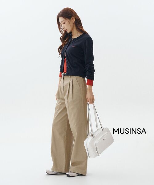 MUSINSA STANDARD WOMAN（ムシンサスタンダードウーマン）の「ウィメンズツーピンタックワイドチノパンツ[ベージュ]（その他パンツ・レディース・その他・24/25/29/28/27/26/30）」の8枚目の写真