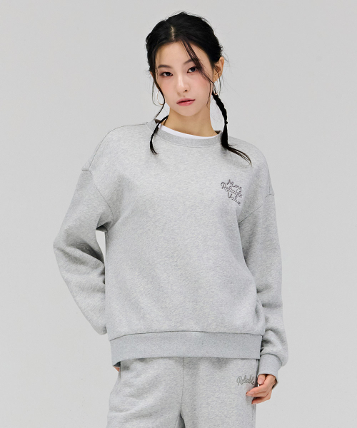 CHASECULT（チェイスカルト）の「レディース刺繍ポイント裏起毛スウェットTシャツ-グレー（スウェット・レディース・ライトグレー・85/90）」の2枚目の写真