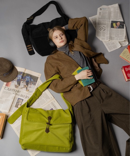 CIVVY.（シヴィ―）の「Felt Shoulder Bag - フェルトショルダーバッグ -（ショルダーバッグ・メンズ・ブラック/グリーン・FREE）」の16枚目の写真