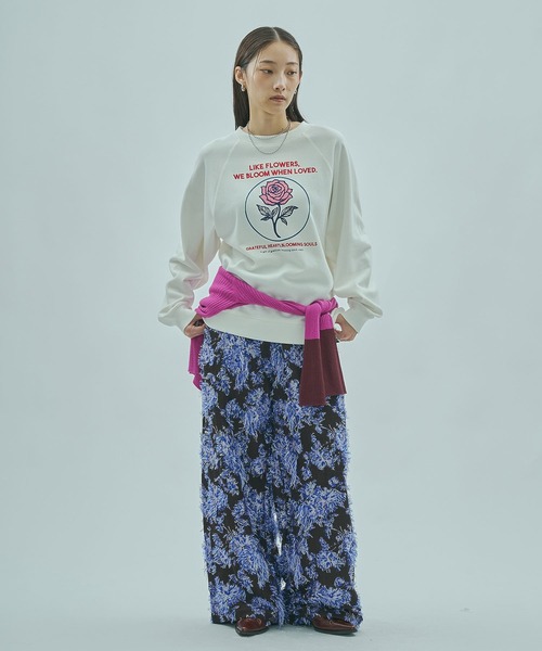 ROSE BUD(ローズバッド)の「(mag.by c)ROSE PRINT L/S SWEAT(スウェット・レディース・ホワイト/グレー・ONE SIZE)」の6枚目の写真