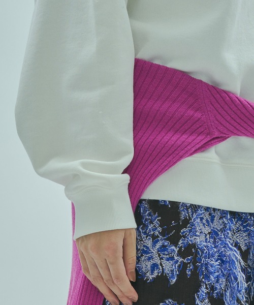 ROSE BUD(ローズバッド)の「(mag.by c)ROSE PRINT L/S SWEAT(スウェット・レディース・ホワイト/グレー・ONE SIZE)」の10枚目の写真