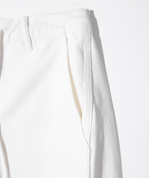 MASSNOUN(マスノウン)の「CURVED BALLOON DENIM MFHJP001-WT(デニムパンツ・レディース・その他・LARGE/MEDIUM/X-LARGE)」の6枚目の写真