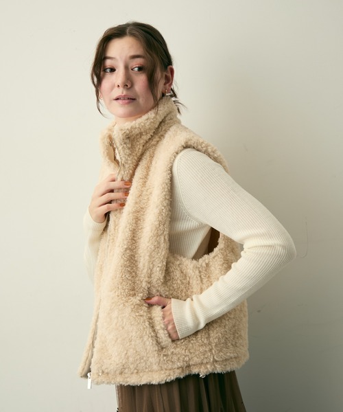 Lunea（ルネア）の「ノースリーブボアジャケット（その他アウター・レディース・アイボリー/ブラウン・FREE）」の15枚目の写真