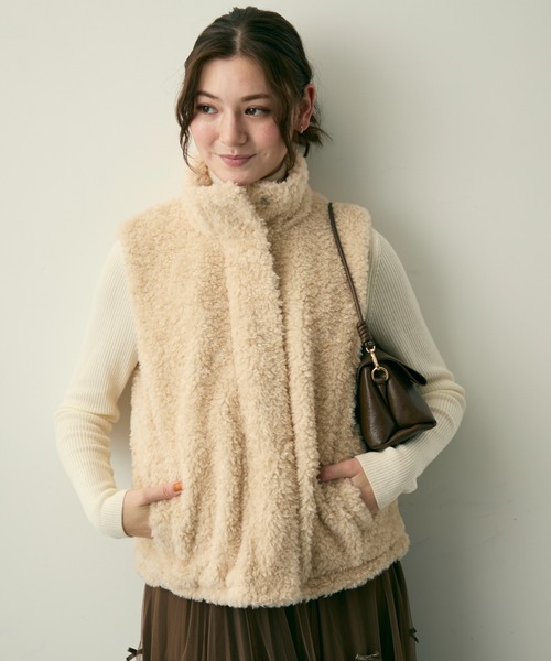 Lunea（ルネア）の「ノースリーブボアジャケット（その他アウター・レディース・アイボリー/ブラウン・FREE）」の17枚目の写真