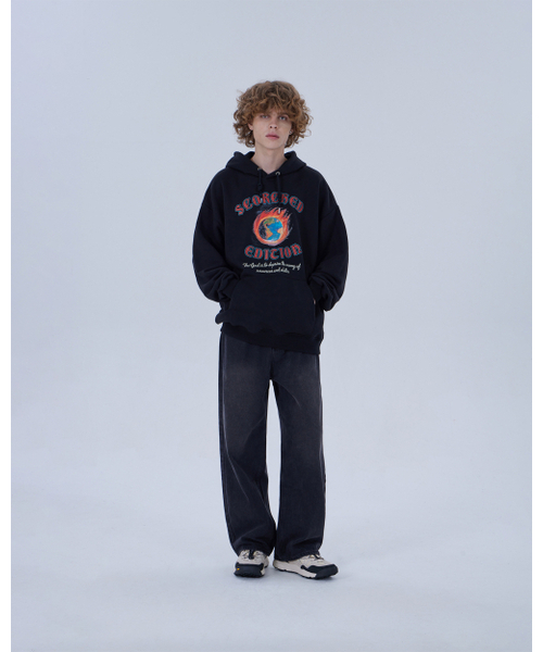 DYSFUNCT（ディスファンクト）の「BURNING EARTH HOODIE (BLACK)（パーカー・メンズ・その他・MEDIUM/LARGE）」の6枚目の写真