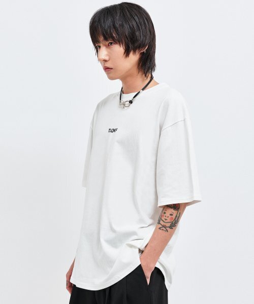 C WEAR BY THE GENIUS(シーウェアバイザジーニアス)の「TLQKF オーバーサイズTシャツ(Tシャツ/カットソー・メンズ・その他・size3)」の2枚目の写真