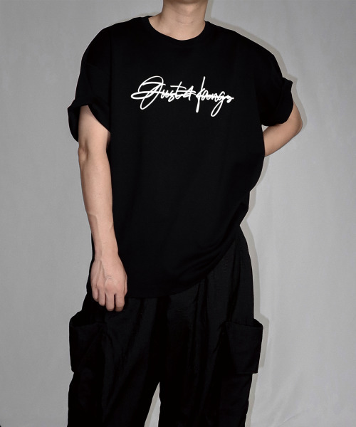 JUSTHANG(ジャストハング)の「プレミアム半袖ブラックビッグロゴオーバーサイズ半袖Tシャツ(Tシャツ/カットソー・メンズ・その他・LARGE/X-LARGE/XXX-LARGE/XXXX-LARGE)」の1枚目の写真