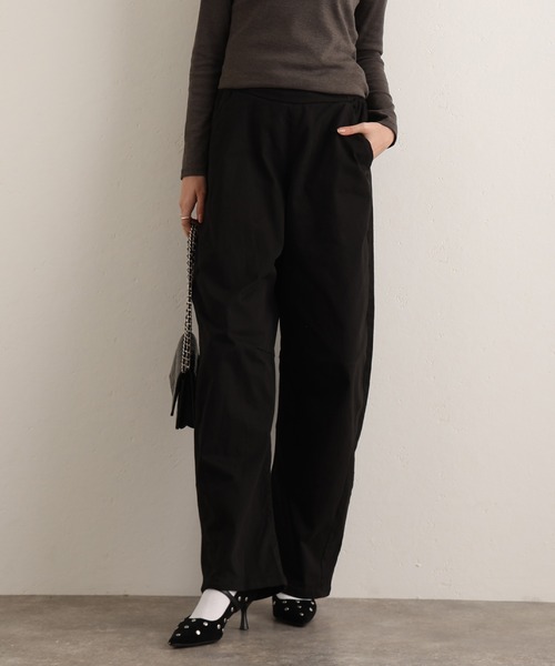 ElegChic(エレグシック)の「ストレッチツイルカーブパンツ(その他パンツ・レディース・ブラック/カーキ/ベージュ・M/L/XL/XXL/4L)」の2枚目の写真