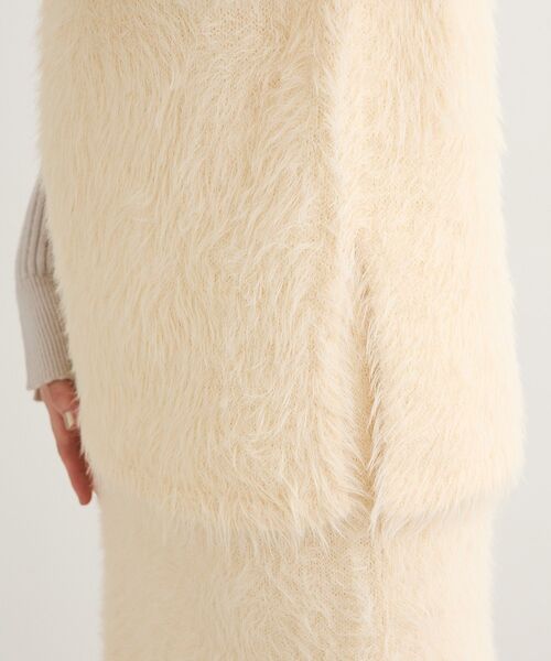 Green Parks(グリーンパークス)の「・Petit Fleur シャギーニットベスト(ベスト・レディース・チャコールグレー/ブラック/アイボリー・FREE)」の6枚目の写真