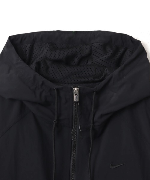 NIKE（ナイキ）の「NIKE AS W NSW OS HOODED WR JKT MOD / ナイキ ウィメンズ NSW OS WR フーディ ジャケット MOD 【SP】（その他アウター・レディース・ブラック/グリーン・S/M/L）」の5枚目の写真