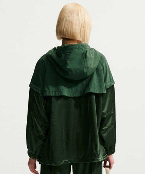 NIKE（ナイキ）の「NIKE AS W NSW OS HOODED WR JKT MOD / ナイキ ウィメンズ NSW OS WR フーディ ジャケット MOD 【SP】（その他アウター・レディース・ブラック/グリーン・S/M/L）」の15枚目の写真