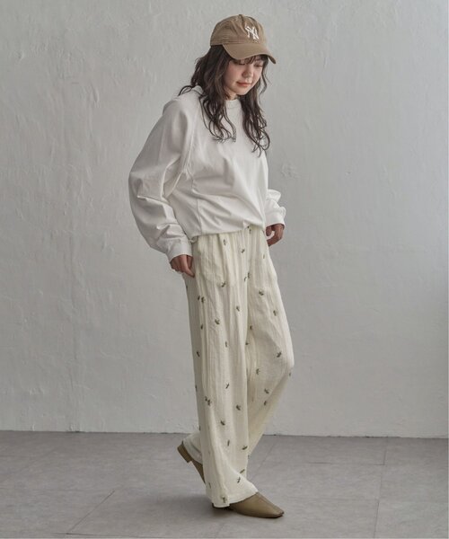 notch.(ノッチ)の「小花刺繍ルーズパンツ(その他パンツ・レディース・ブラック/オフホワイト・M)」の6枚目の写真