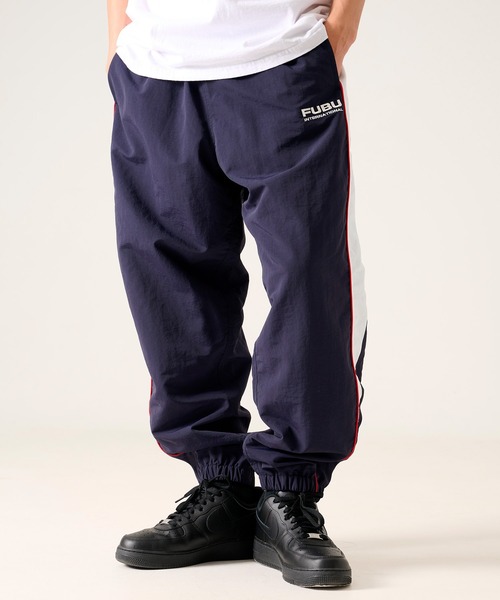 FUBU( フブ)の「FUBU フブ ブランド Nylon Track Pants / ナイロン トラックパンツ (セットアップ対応)(その他パンツ・メンズ・ネイビー/ホワイト/ライトブルー/ブラック・M/L/XL/XXL)」の4枚目の写真