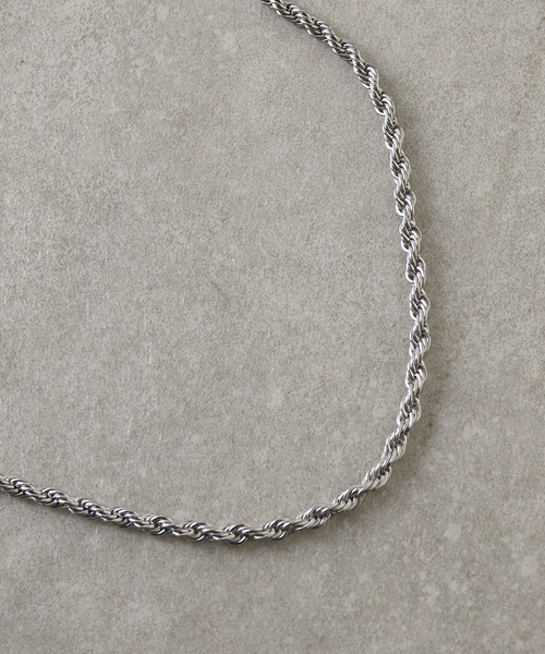 Lui's(ルイス)の「Ah Necklace 07 / ツイストチェーンネックレス(ネックレス・レディース・シルバー・FREE)」の3枚目の写真