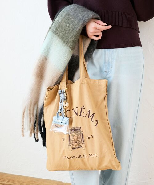 le.coeur blanc（ルクールブラン）の「ミニバッグキーチャーム（ショルダーバッグ・レディース・オレンジ/アイボリー/グレイッシュベージュ/ライトブルー・FREE）」の5枚目の写真