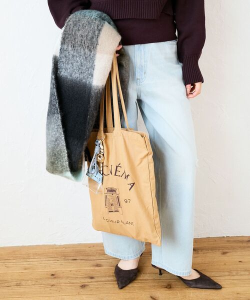 le.coeur blanc（ルクールブラン）の「ミニバッグキーチャーム（ショルダーバッグ・レディース・オレンジ/アイボリー/グレイッシュベージュ/ライトブルー・FREE）」の10枚目の写真