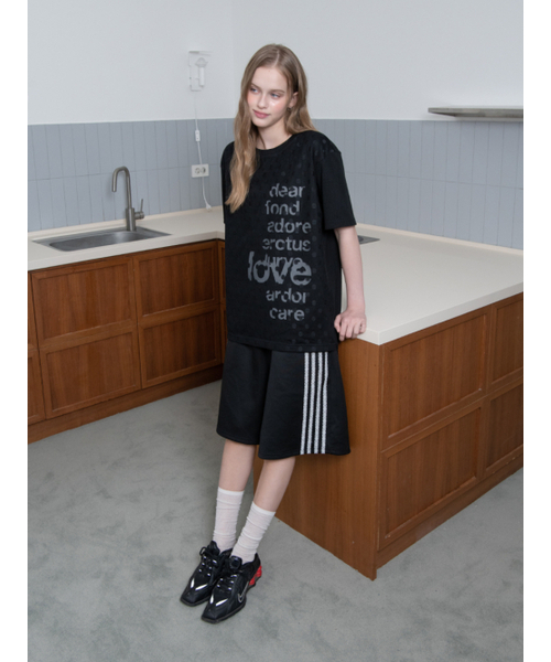 OAFISH(オアフィッシュ)の「DOT LACE LETTERING T-SHIRT, BLACK(Tシャツ/カットソー・レディース・その他・ONE SIZE)」の6枚目の写真
