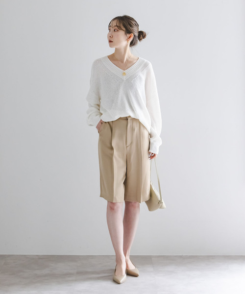 Noble(ノーブル)の「ペーパーヤーンVネック プルオーバー(ニット/セーター・レディース・チャコールグレー/イエロー/ホワイト/ピンク・FREE)」の11枚目の写真