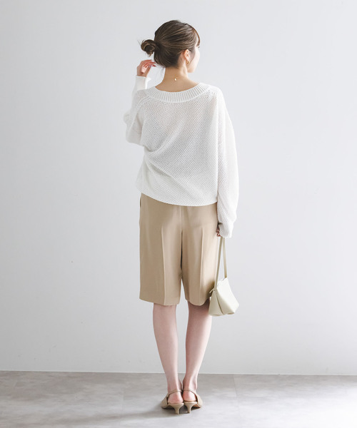 Noble(ノーブル)の「ペーパーヤーンVネック プルオーバー(ニット/セーター・レディース・チャコールグレー/イエロー/ホワイト/ピンク・FREE)」の13枚目の写真