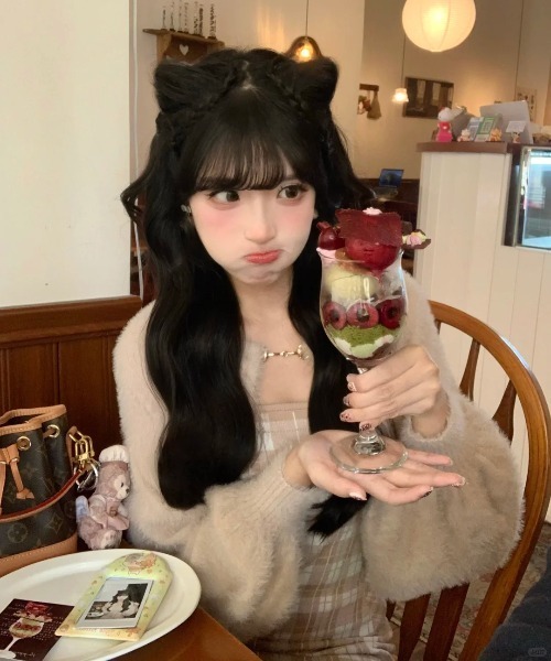 gossip!ロサンゼルス(ゴシップロサンゼルス)の「Y2K レトロ チェックキャミワンピ 韓国風(ワンピース・レディース・チェック・M)」の4枚目の写真