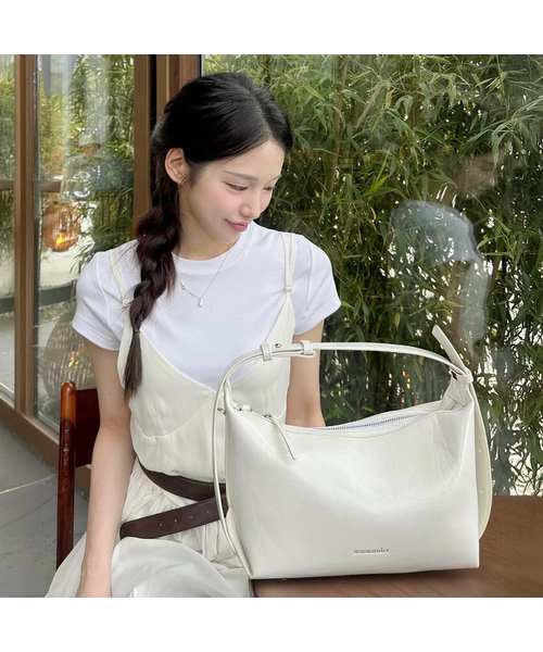3way belted mini hobo bagCream