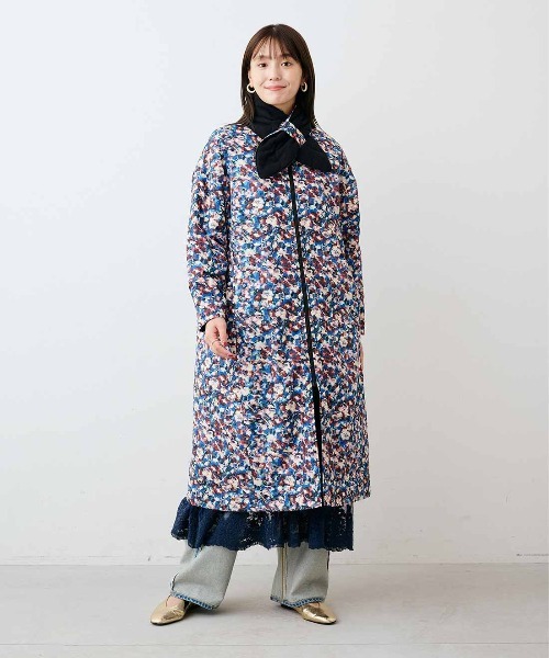 mensha!(メンシャ)の「mensha! ガーゼキルティングとヴィンテージ柄のリバーシブルコート(マフラー付き)〈花×ブラック〉(その他アウター・レディース・ブラック系その他・M/L)」の16枚目の写真