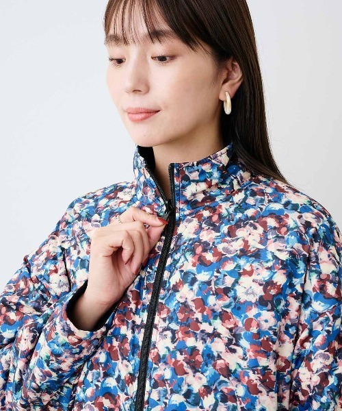 mensha!(メンシャ)の「mensha! ガーゼキルティングとヴィンテージ柄のリバーシブルコート(マフラー付き)〈花×ブラック〉(その他アウター・レディース・ブラック系その他・M/L)」の18枚目の写真