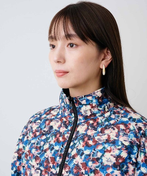 mensha!(メンシャ)の「mensha! ガーゼキルティングとヴィンテージ柄のリバーシブルコート(マフラー付き)〈花×ブラック〉(その他アウター・レディース・ブラック系その他・M/L)」の19枚目の写真