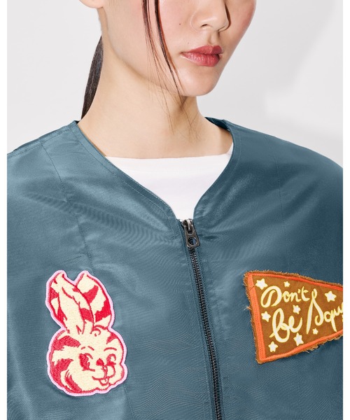 KENZO(ケンゾー)の「'KENZO Badges' ライト カラーレス ボンバー(その他アウター・レディース・グレー系その他・SMALL)」の1枚目の写真