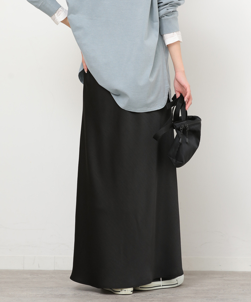 JOURNAL STANDARD relume（ジャーナルスタンダード　レリューム）の「バイアスサテンスカート（スカート・レディース・ブラック/ベージュ・FREE）」の21枚目の写真